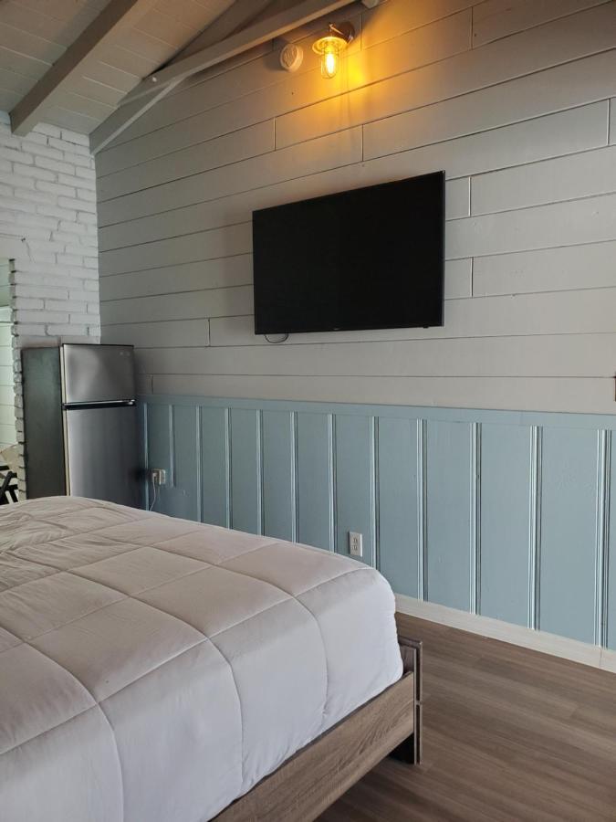 Hollywood Gardens Inn & Suites Eksteriør bilde